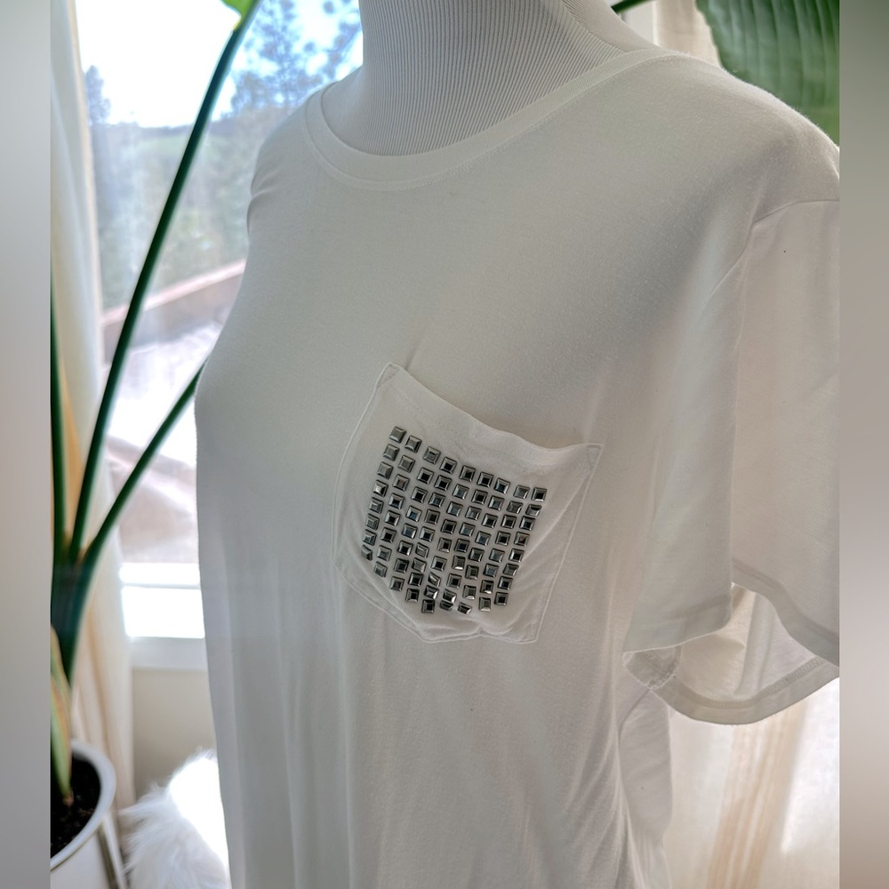 DKNY white t-shirt